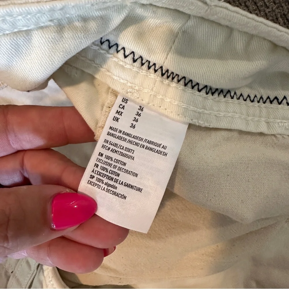 American Eagle Outfitters Casual Long Length 12” Inseam Cargo Short Cream 36 NWT - Picture 5 of 6